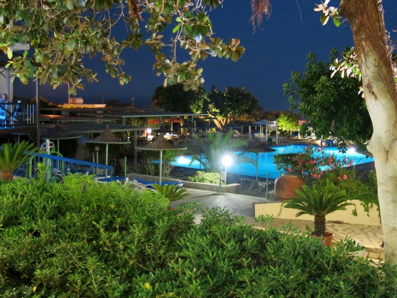 Marina 12 - Outdoor Pool