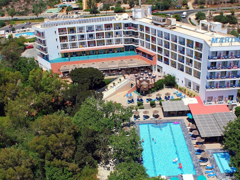 Marina 17 - Outdoor Pool