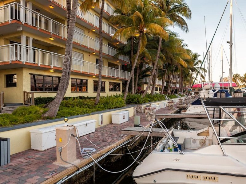 Marina del Mar Resort & Marina 5