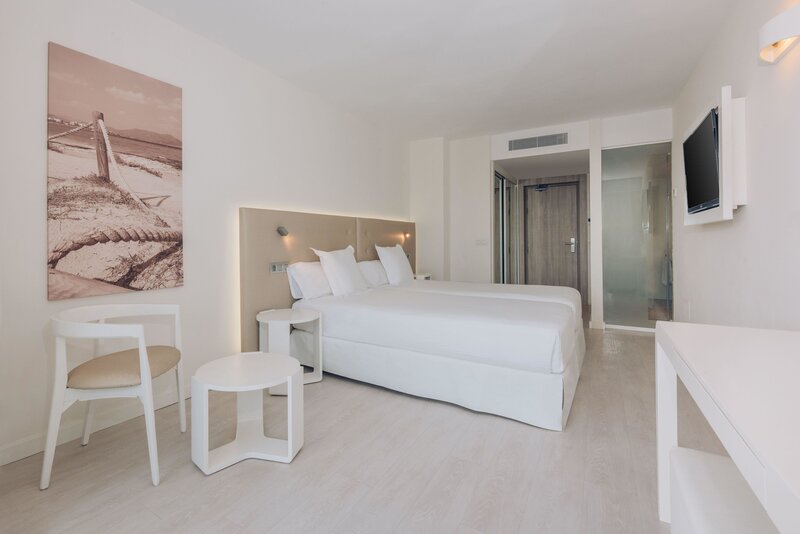 Iberostar Waves Cala Millor 16