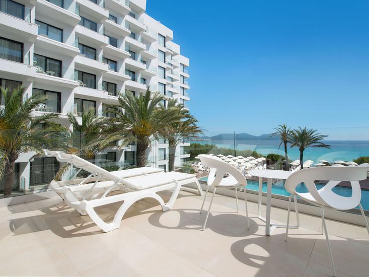 Iberostar Waves Cala Millor 11