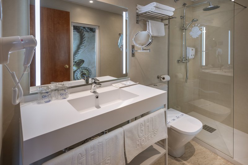 Hotel GHT Marítim 16