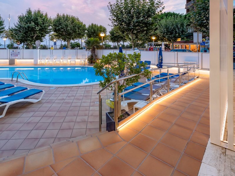 Hotel GHT Marítim 19