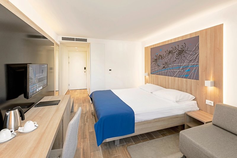 Medora Auri Family Beach Resort 13