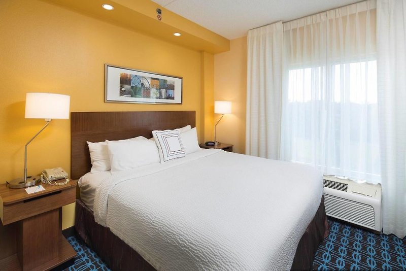 Fairfield Inn & Suites Newark Liberty International Airport