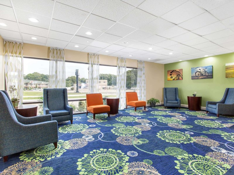 Days Inn by Wyndham Absecon Atlantic City Area 7