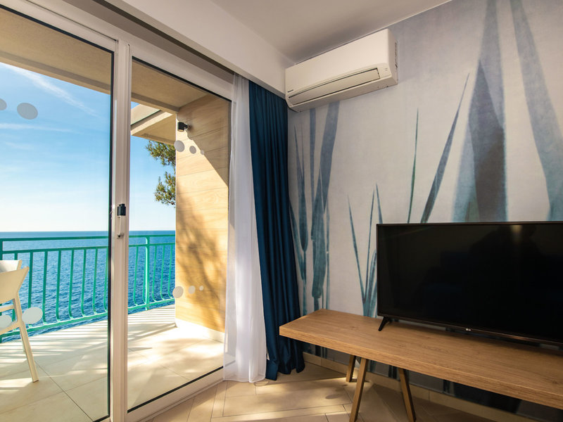 Verudela Beach & Verudela Villas 35