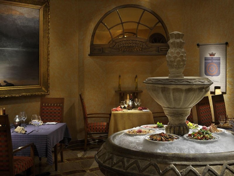 Cairo Marriott Hotel & Omar Khayyam Casino 19