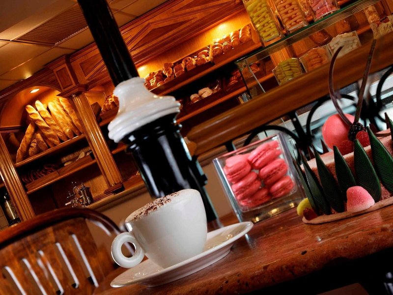 Cairo Marriott Hotel & Omar Khayyam Casino 25