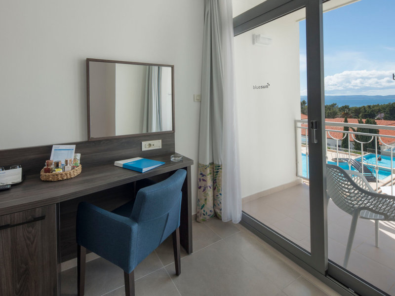 Bluesun Alga 43 - Room Example