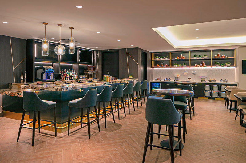 New York Marriott Marquis 16