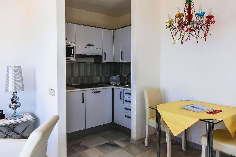 R2 Maryvent Beach Apartment 1