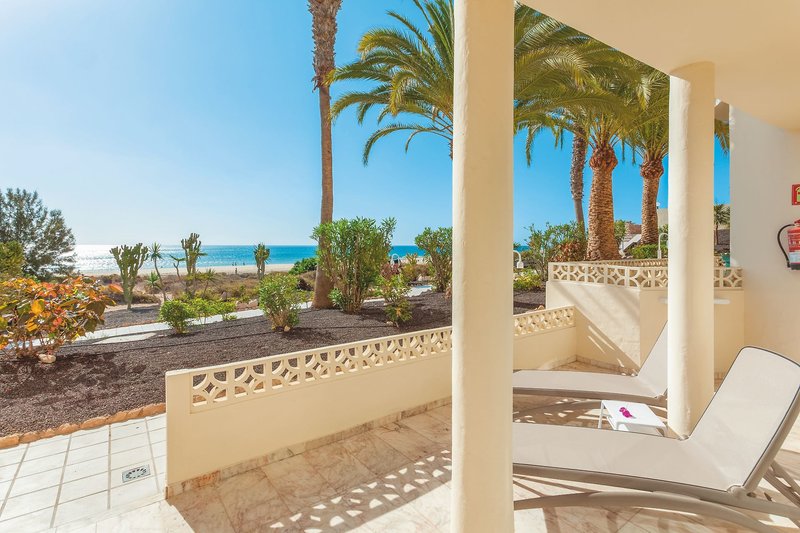 R2 Maryvent Beach Apartment 13