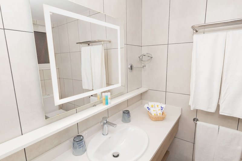 R2 Maryvent Beach Apartment 20