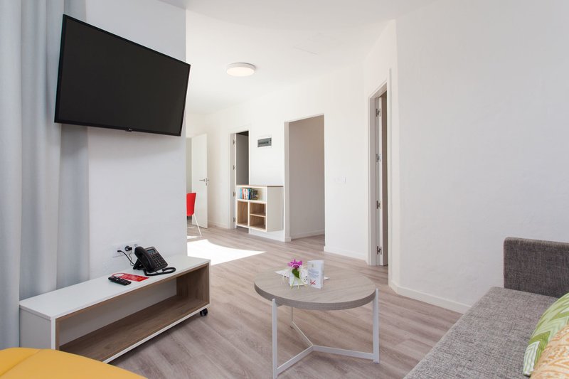 R2 Maryvent Beach Apartment 23