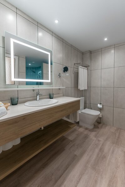 R2 Maryvent Beach Apartment 50