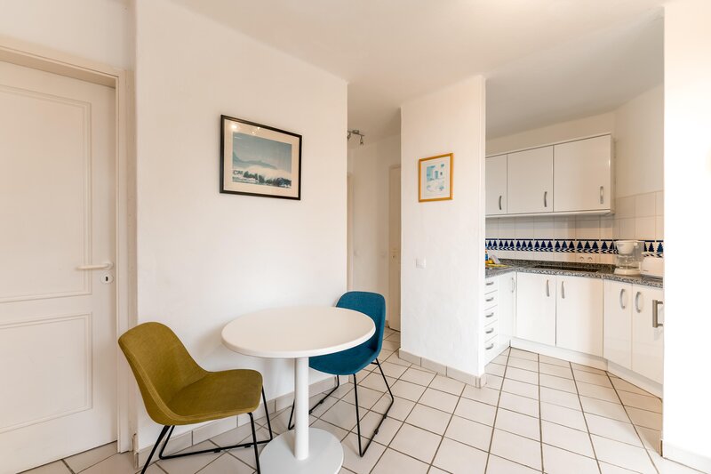 R2 Maryvent Beach Apartment 57