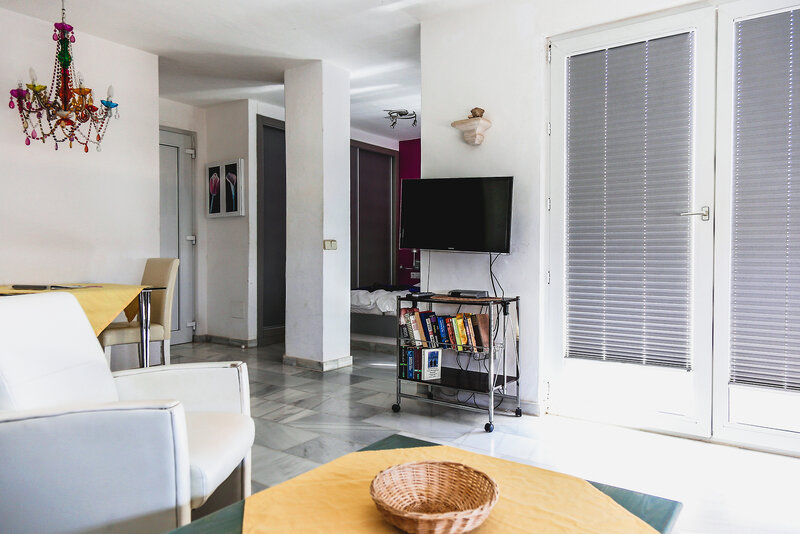 R2 Maryvent Beach Apartment 23