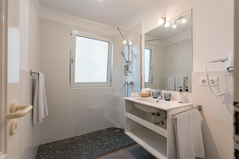 R2 Maryvent Beach Apartment 25