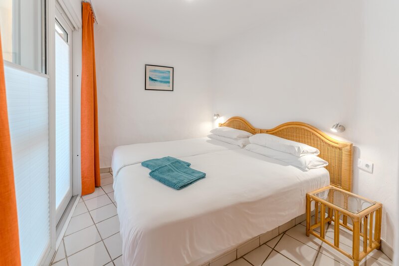 R2 Maryvent Beach Apartment 28