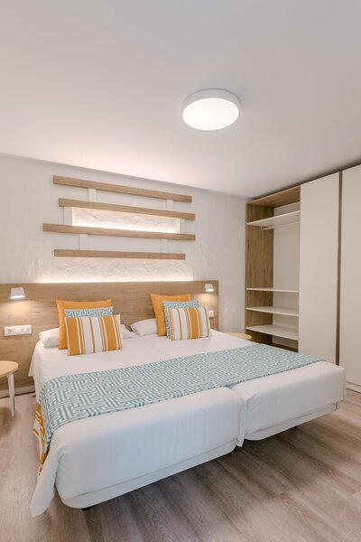 R2 Maryvent Beach Apartment 36