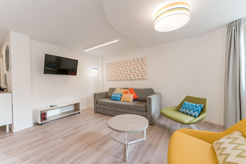 R2 Maryvent Beach Apartment 39