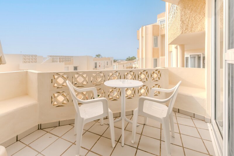 R2 Maryvent Beach Apartment 42