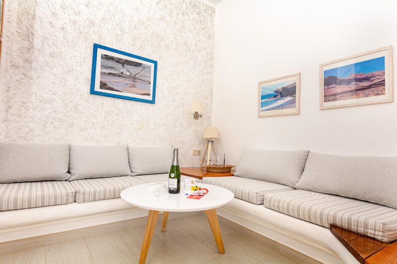 R2 Maryvent Beach Apartment 54