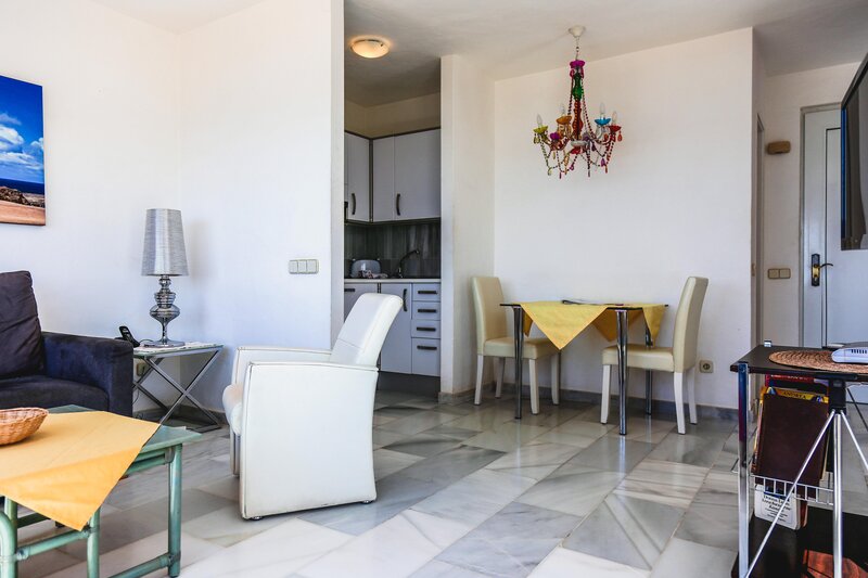 R2 Maryvent Beach Apartment 55