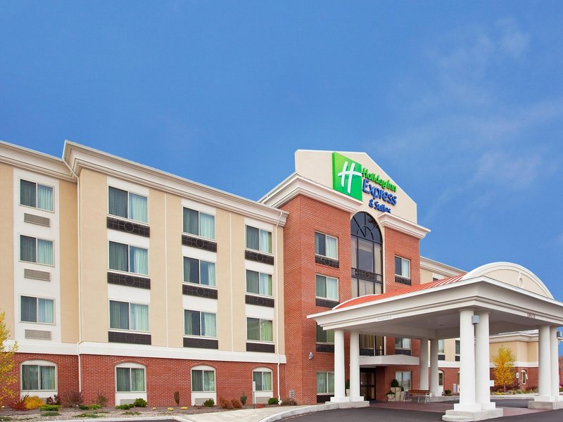 Holiday Inn Express & Suites Niagara Falls 1