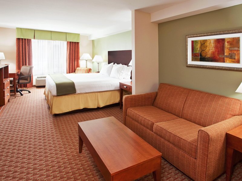Holiday Inn Express & Suites Niagara Falls 25