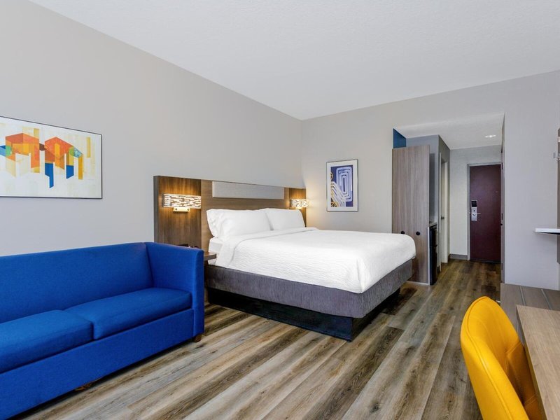 Holiday Inn Express & Suites Orlando-Ocoee East 29