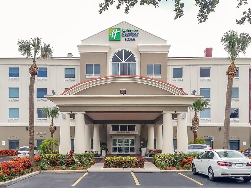Holiday Inn Express Hotel & Suites St. Petersburg North (I-275)