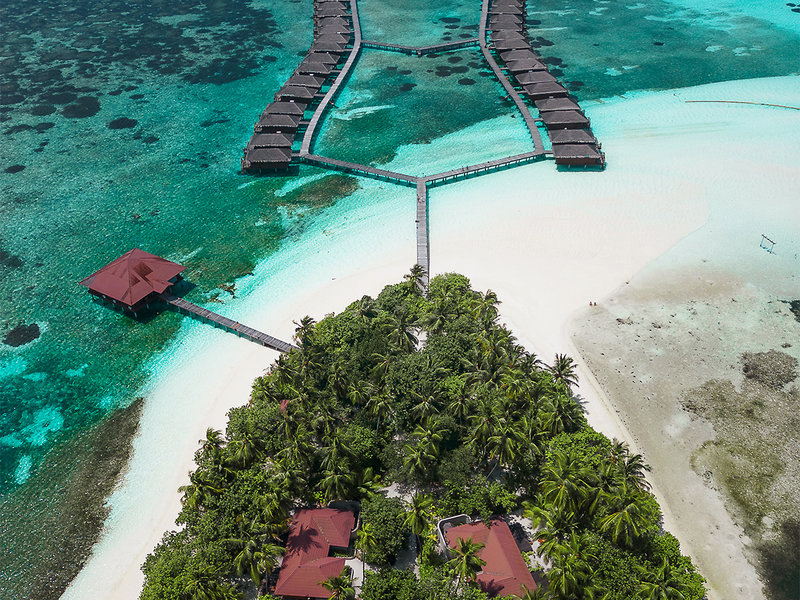 Medhufushi Island Resort 10