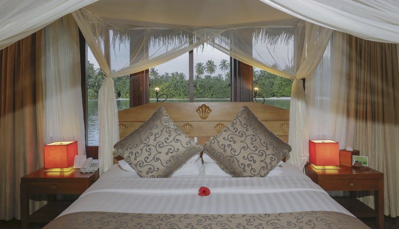 Medhufushi Island Resort 12