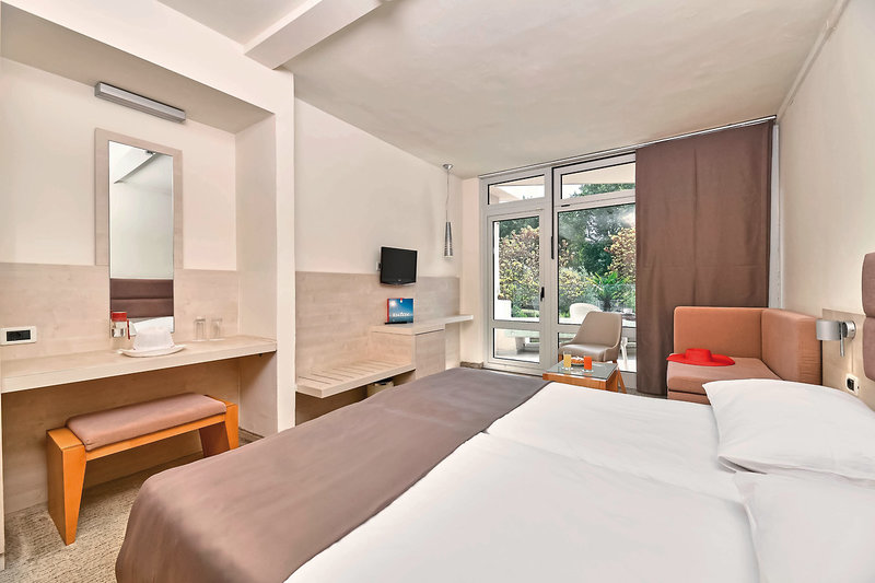 Hotel Mediteran Plava Laguna 6