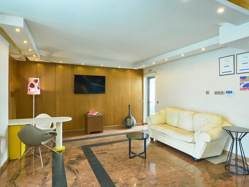 smartline Mediterranean 5