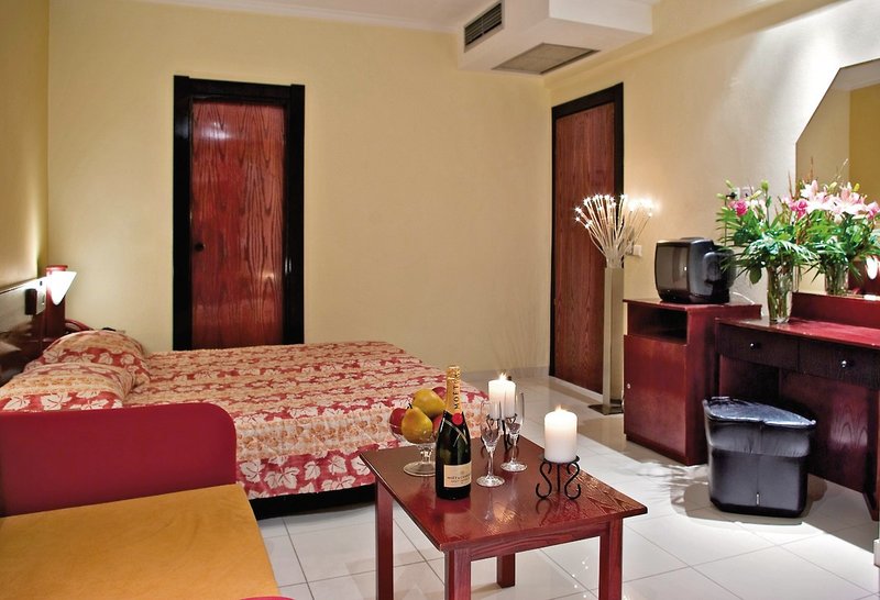 smartline Mediterranean 12 - Room Example