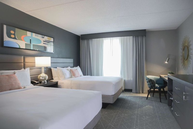 The Rewind West Des Moines Tapestry Collection by Hilton 3