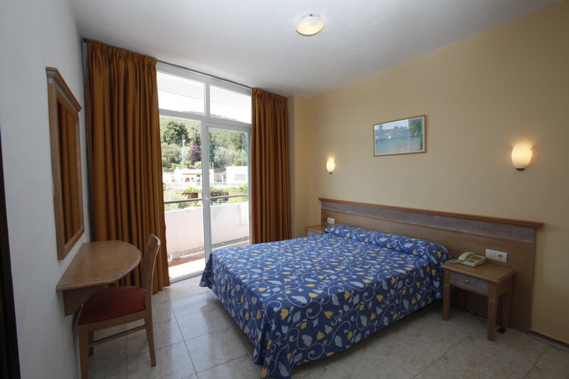 azuLine Hotel Mediterraneo 4