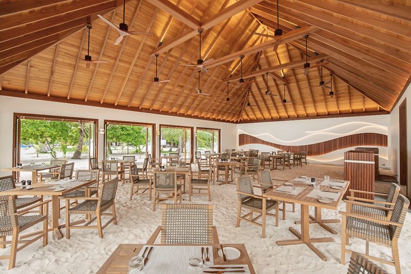Meeru Maldives Resort Island 40