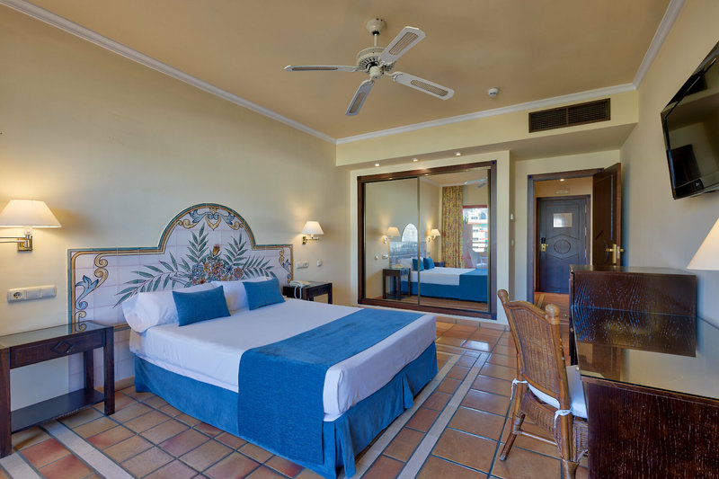Ibersol Almuñecar Beach & Spa 8