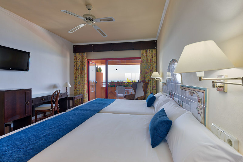 Ibersol Almuñecar Beach & Spa 9