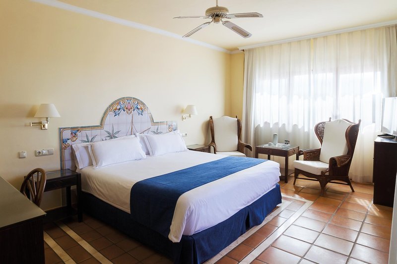 Ibersol Almuñecar Beach & Spa 12