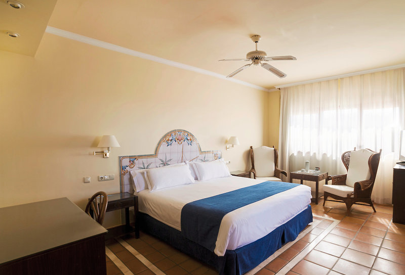 Almunecar Playa Spa 3 - Room Example