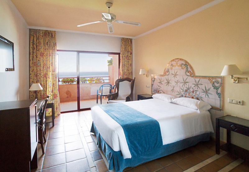 Almunecar Playa Spa 7 - Room Example