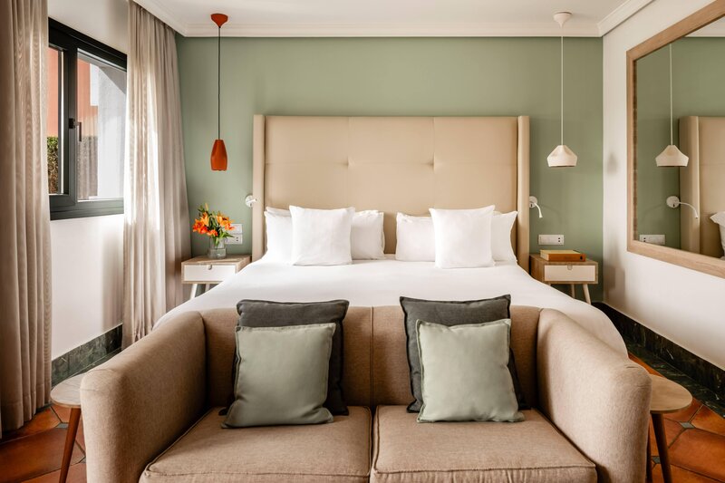 Melia Sancti Petri 98