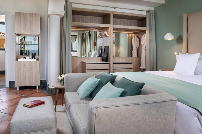 Melia Sancti Petri 147