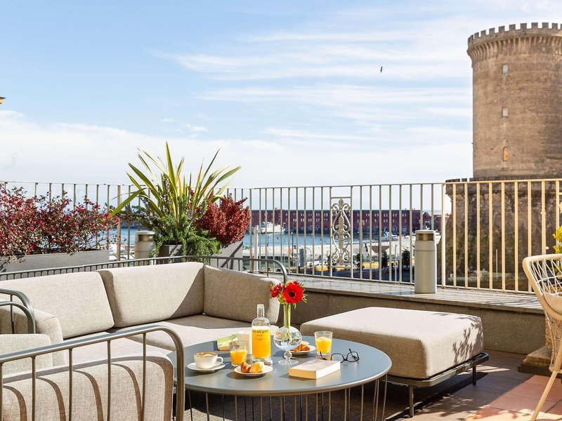 Mercure Napoli Centro Angioino 6