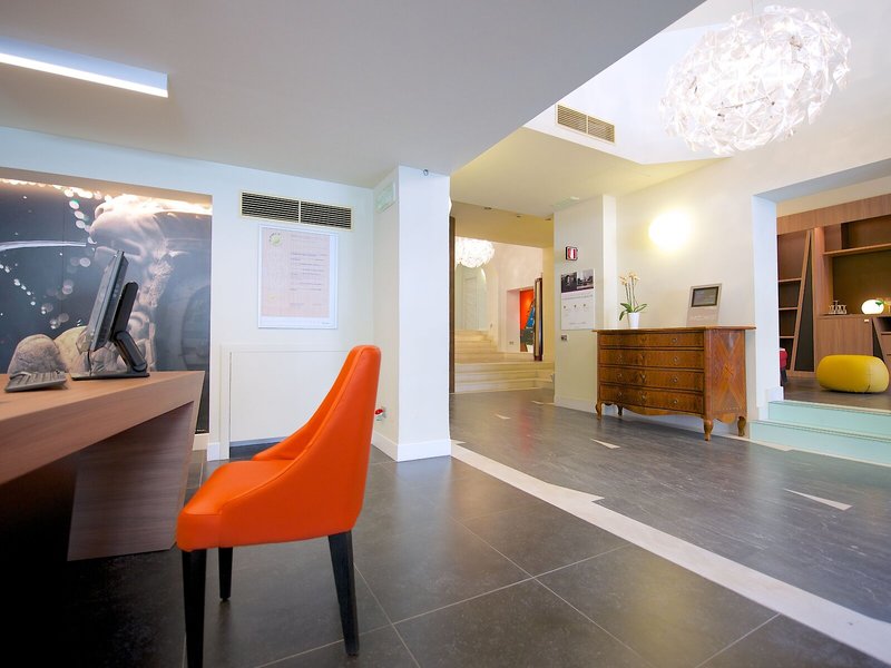 Mercure Napoli Centro Angioino 13